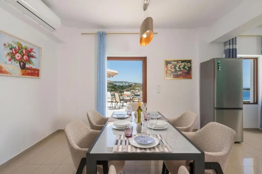 Cap Bleu Seafront Holiday Home