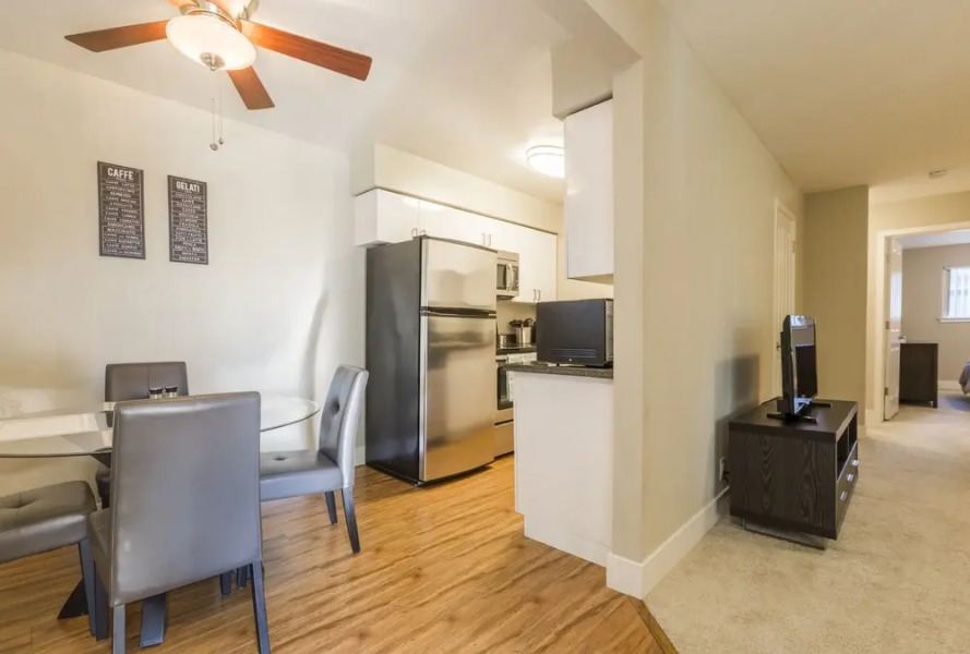 Bright Unit Near Silicon Valley - Washer & Dryer