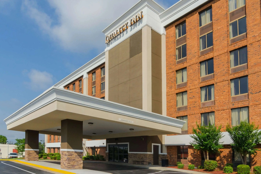 Holiday Inn Hotel and Suites Richmond West End by IHG