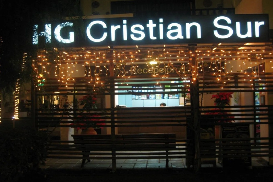 Apartamentos HG Cristian Sur