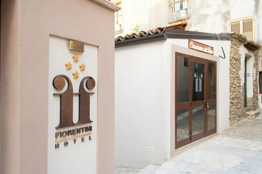 Palazzo Fiorentini Charme Hotel