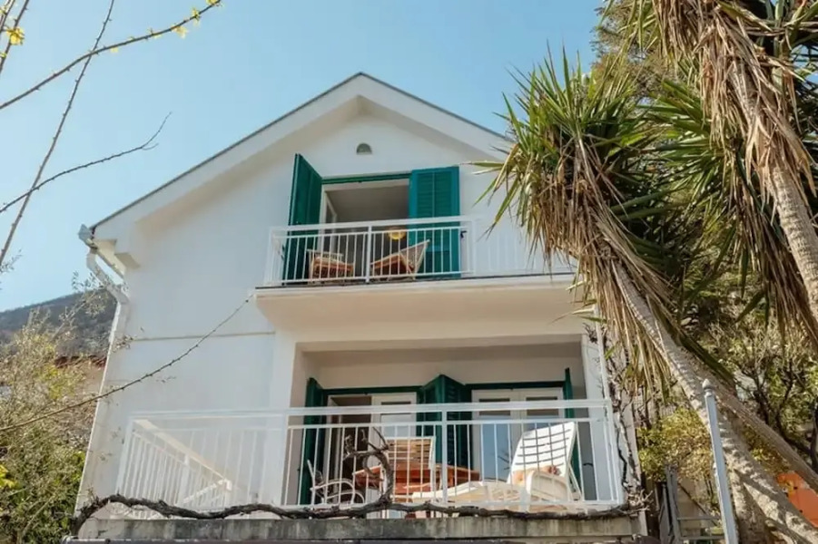 Detached Villa/njivice/sleeps6/stunning Views/wifi