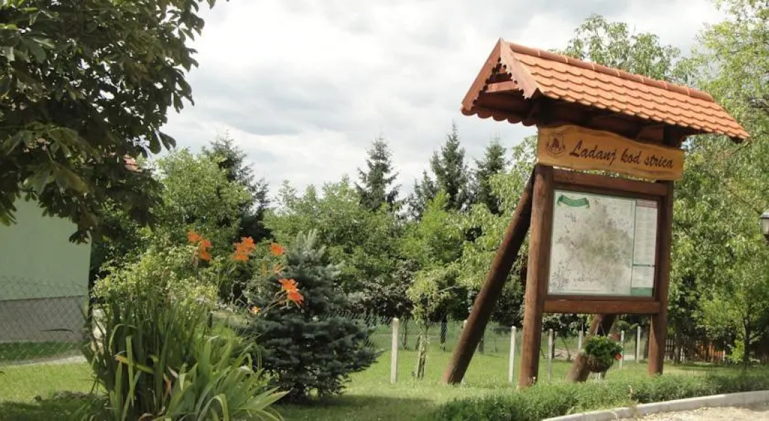 Country House Kod Strica