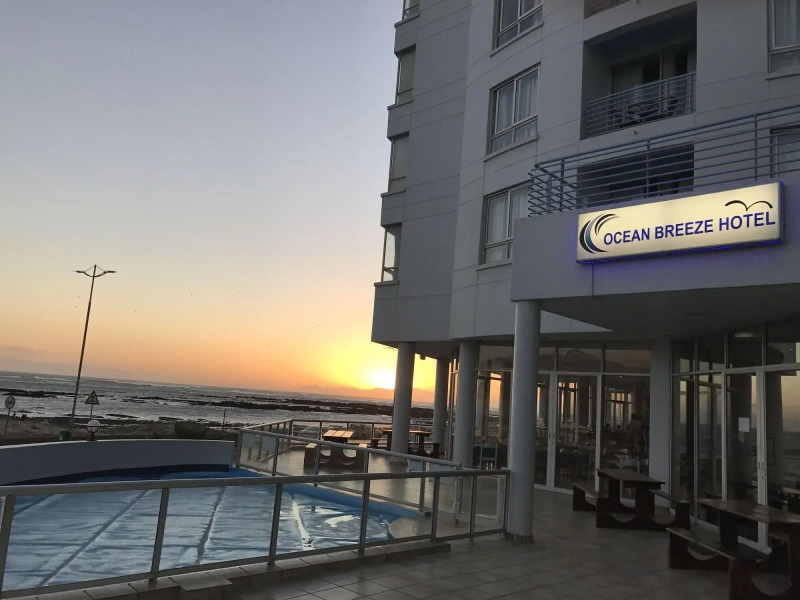 Ocean Breeze Hotel
