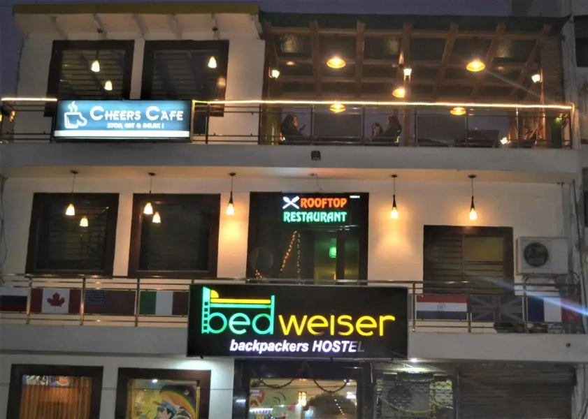 Bedweiser Backpackers Hostel