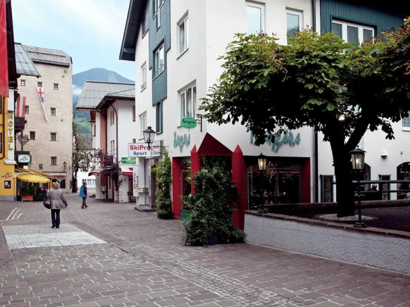 Holiday Home With Garden in Taxenbach