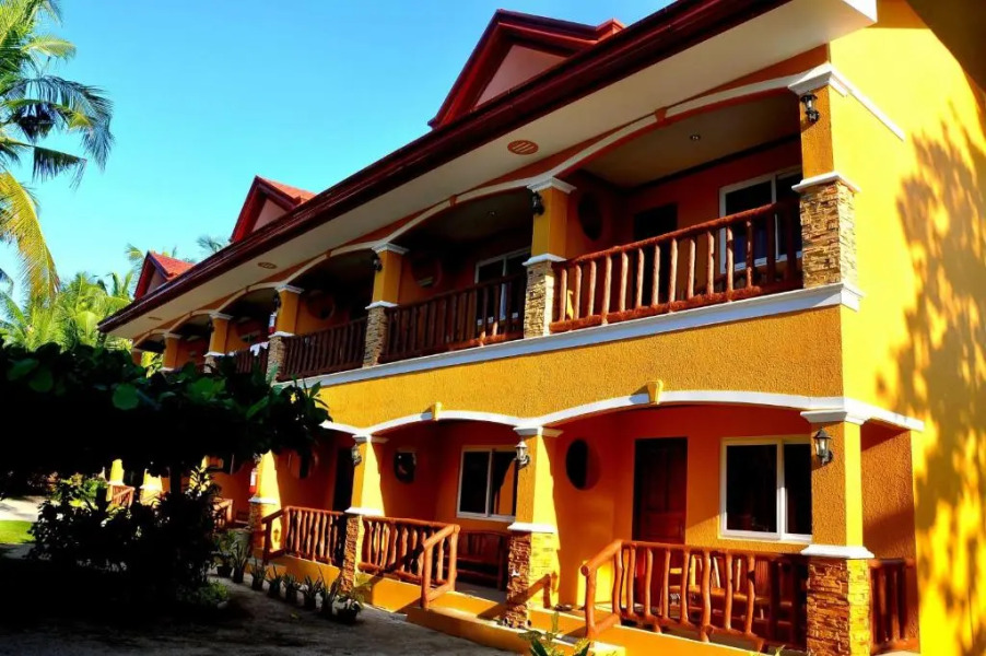 Slam's Garden Dive Resort