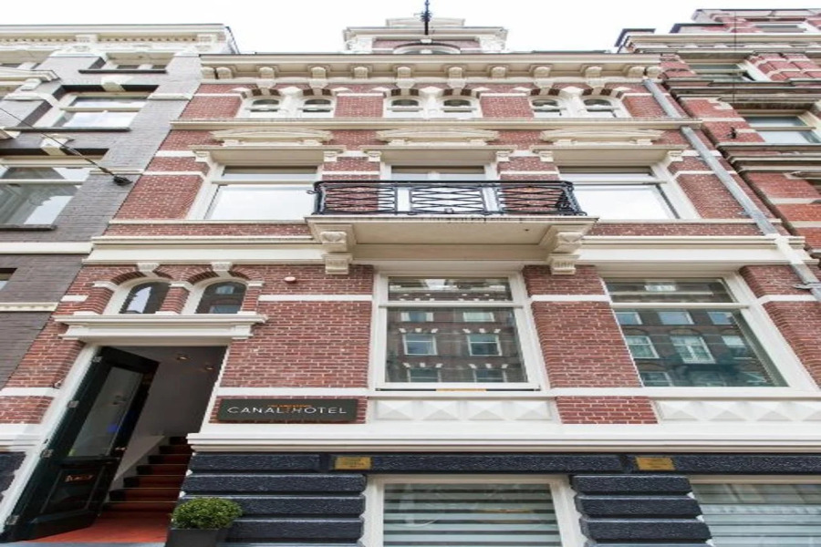 The Amsterdam Canal Hotel