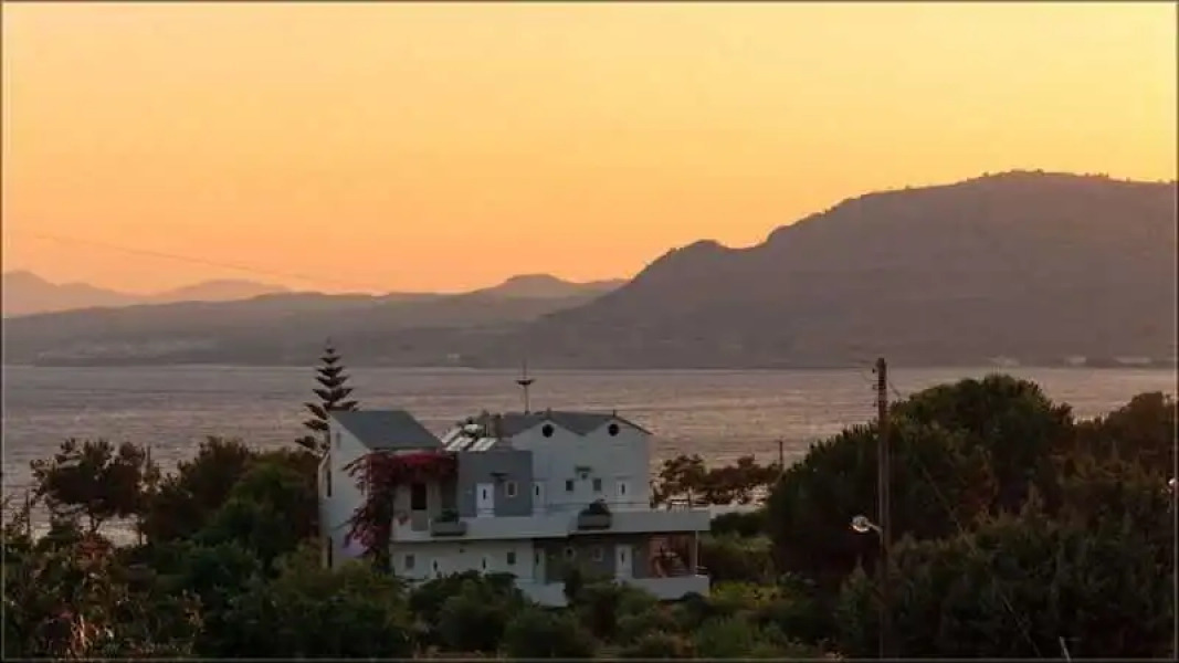 George Beach Studios & Villas