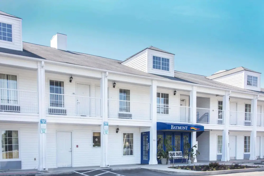 Baymont Inn & Suites Dunn