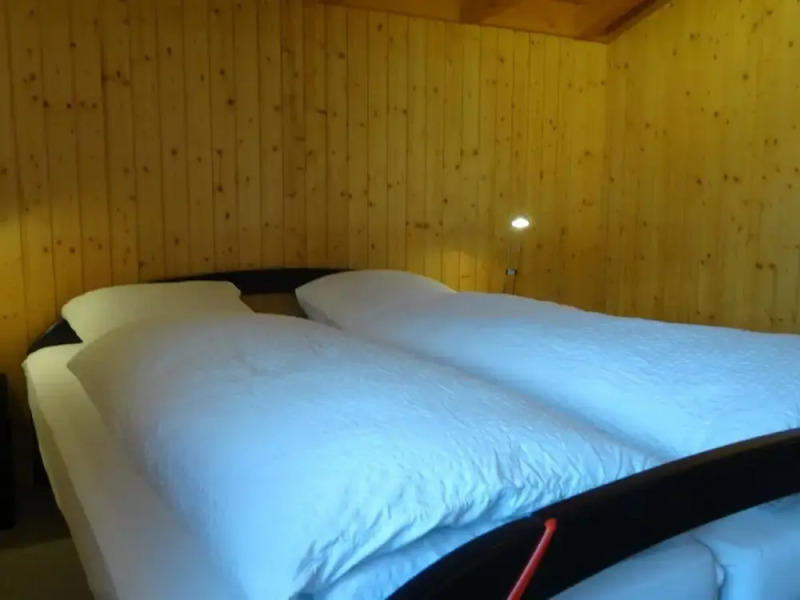 Reseda Lenk in Lenk With 2 Bedrooms and 3 Bathrooms