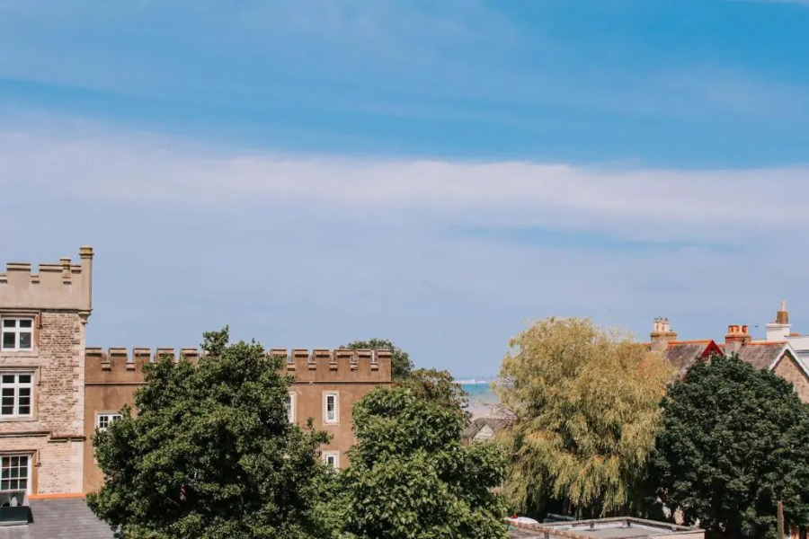 East Street Beach House - Luxury Living by the Sea