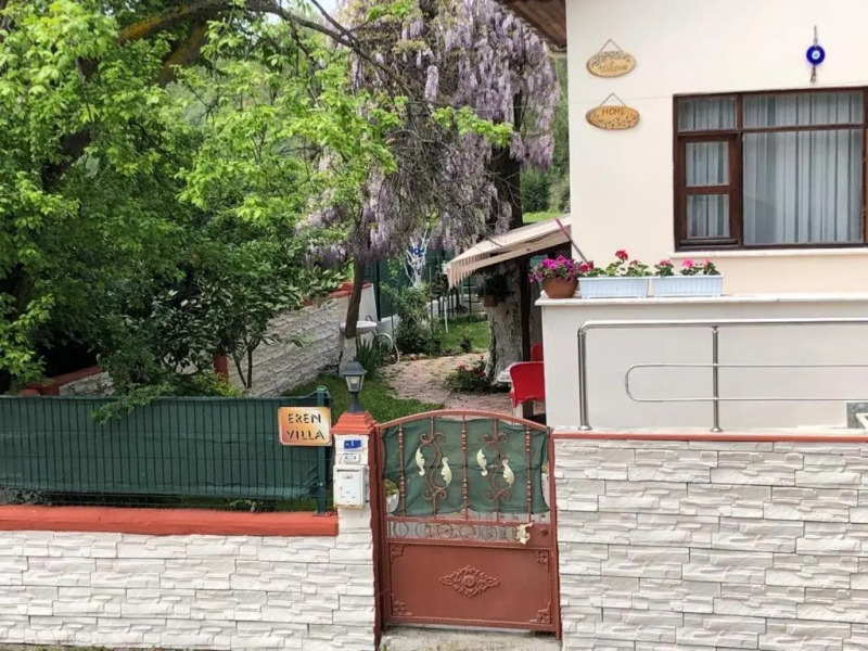 Eren Villa