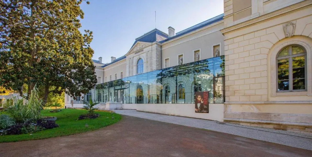 Hyper centre, Bord du canal, Cosy, fibre, parking privée, 1 a 4 pers