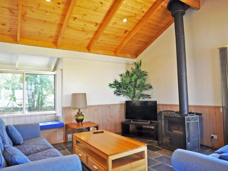 Archies Beachside Abode - Pet Friendly (Outside Only)