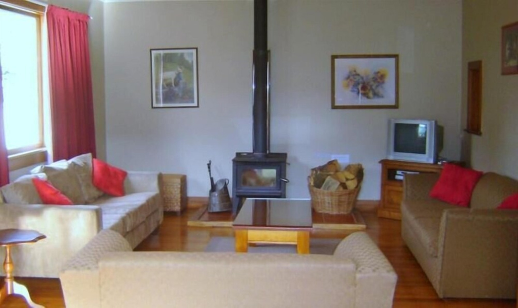 18 Jollies Pass Rd - Garden Studio 345