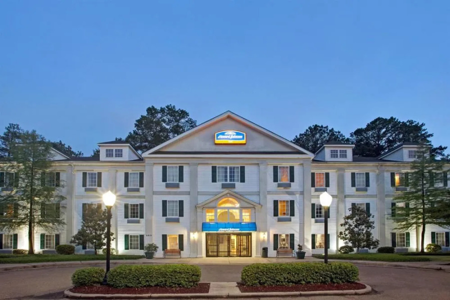 Howard Johnson Jackson