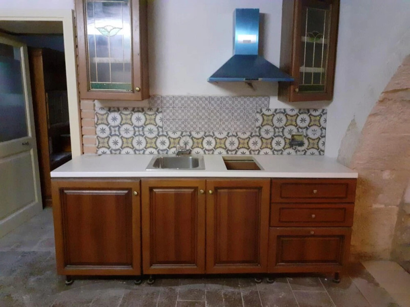 House With one Bedroom in Lettomonoppello, With Wonderful Mountain View and Enclosed Garden Near the Slopes