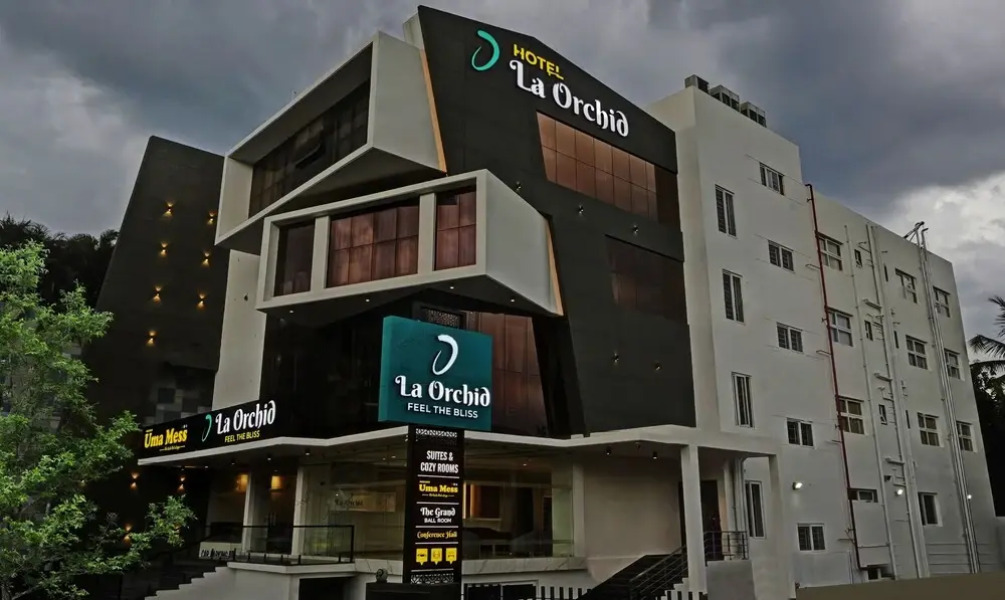 Treebo Premium La Orchid