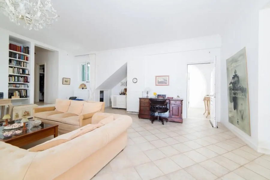 Villa Dori- Famous Composer's Holiday House on the Sea Front for 2-8 Persons