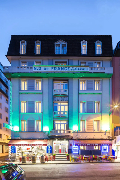 Hotel Notre- Dame de France