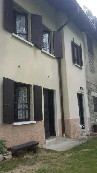 Azzone Cascina nel verde