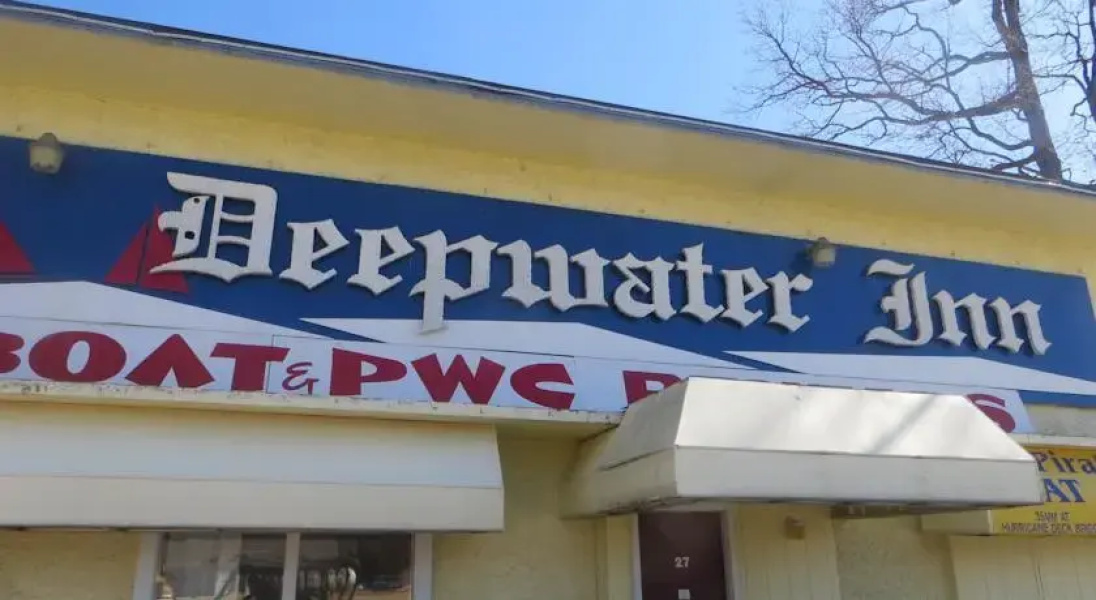 Deepwater Inn Motel