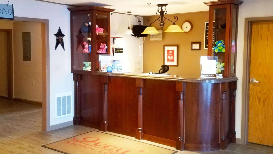 Iveys Motor Lodge Houlton