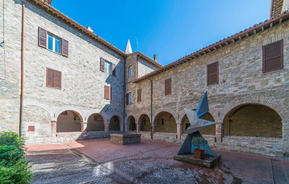 Stunning Home in Monte C.di Vibio PG With 2 Bedrooms, Wifi and Outdoor Swimming Pool