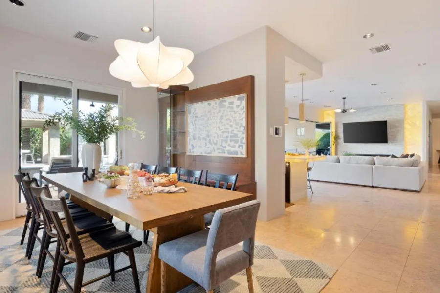 Casa Palmera by Avantstay Entertainer's Oasis w/ Guesthouse