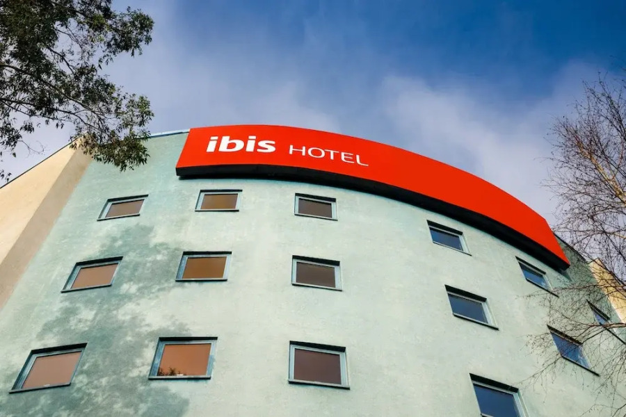 Ibis London Heathrow Terminal 5