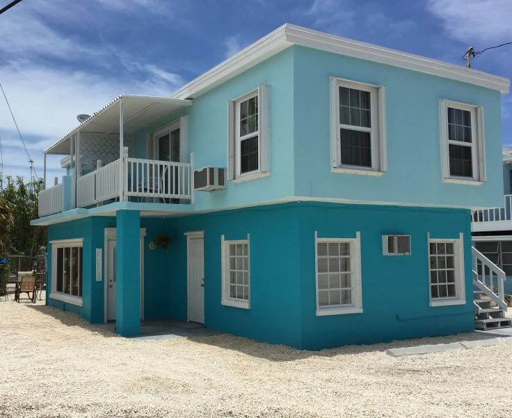 Captain Pips Marina & Hideaway