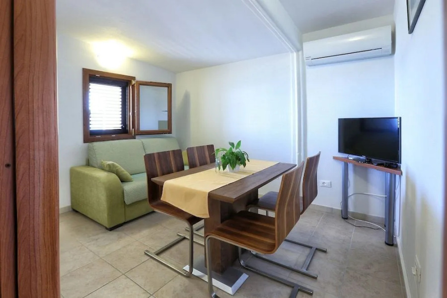 Dalmatian Star Homes