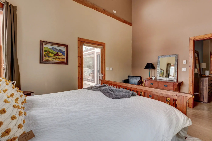 400 Whispering Pines Dr. (Private Home) Holiday home 5