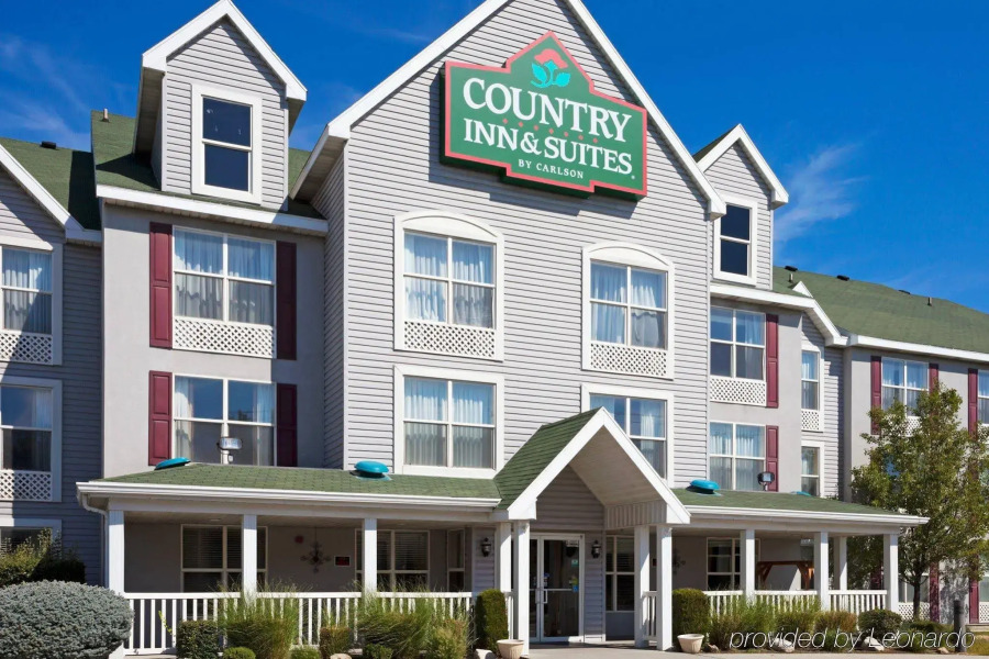 Country Inn & Suites by Radisson, West Valley City, UT