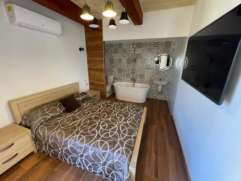 Tac-Cikkarell Farmhouse