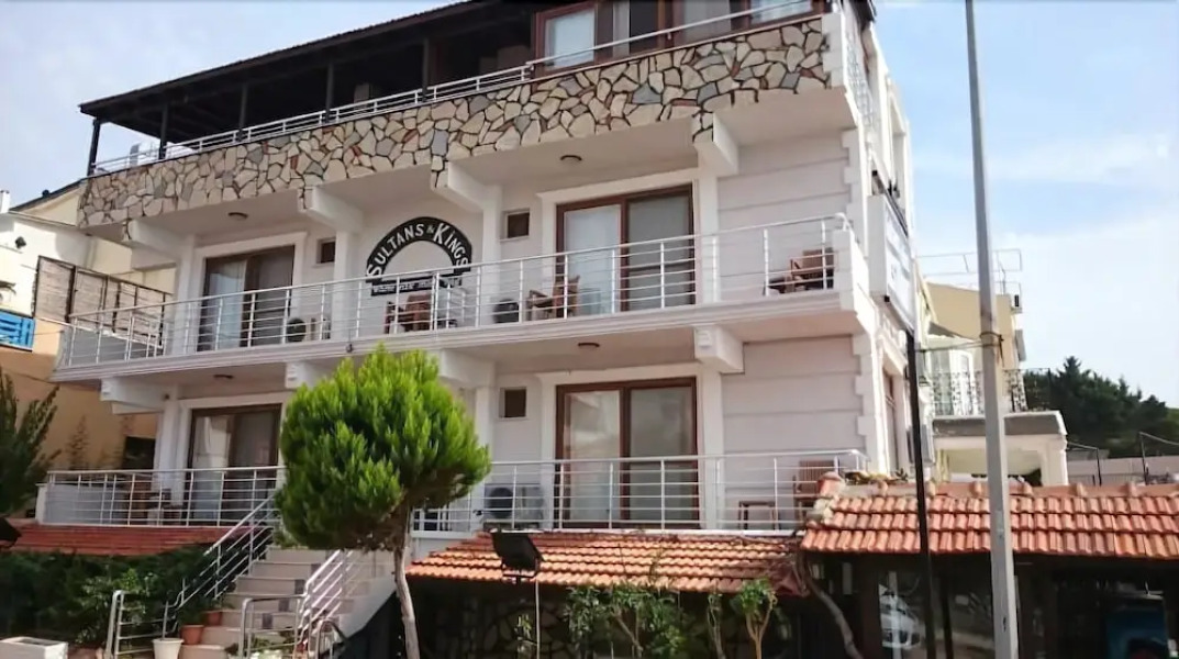 Sultans and Kings Hotel