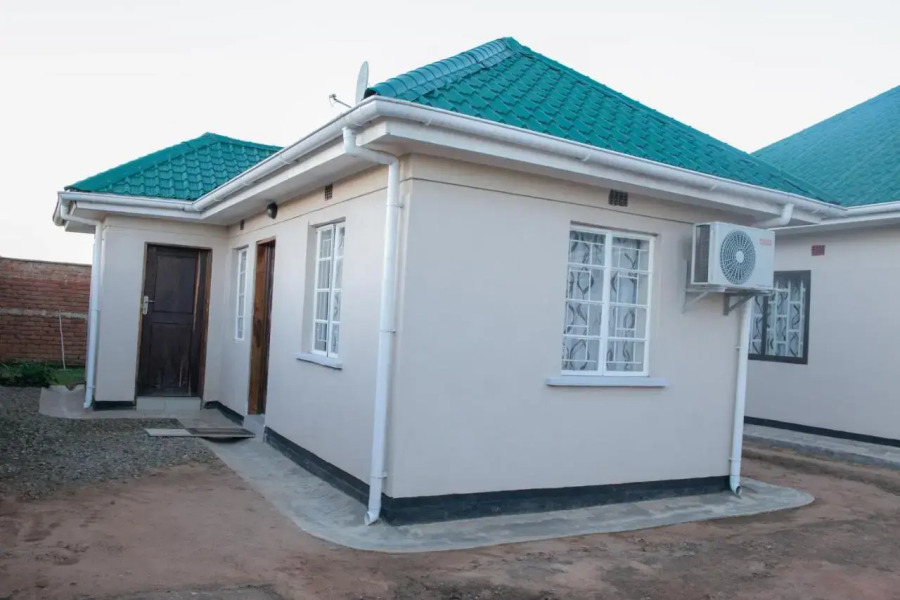 Glitz Cloud 9 Suites