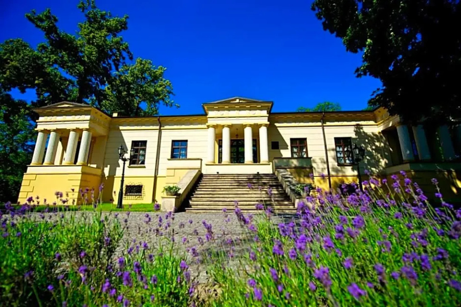 Pałac w Małkowie
