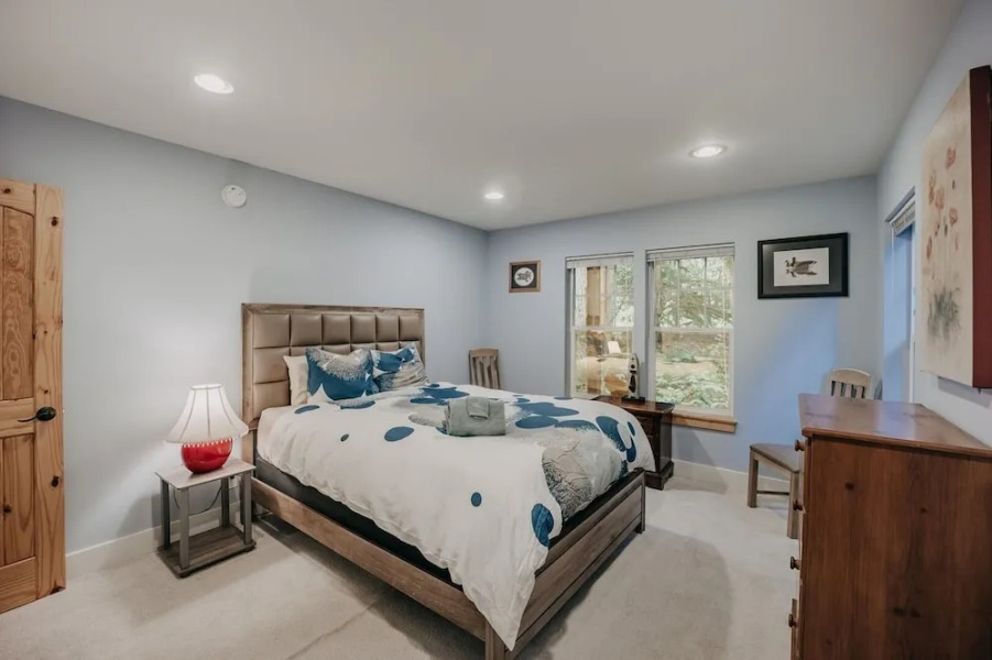 12gs - Bbq - Wifi - Dishwasher - Sleeps 4 2 Bedroom Home by RedAwning