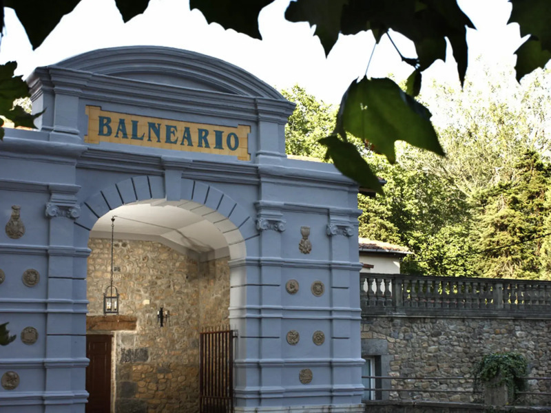 Hotel Balneario Parque De Alceda