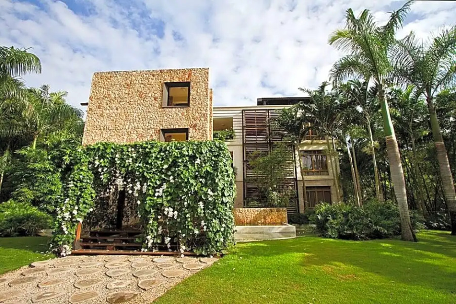 Los Altos Residences