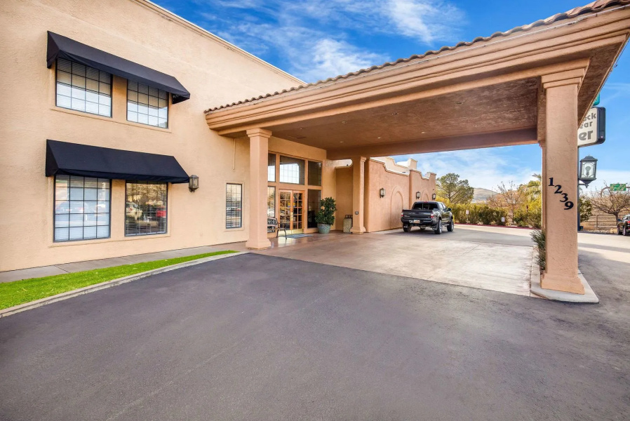 Clarion Suites Saint George