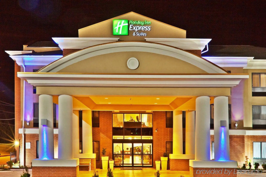 Holiday Inn Express & Suites Ponca City by IHG