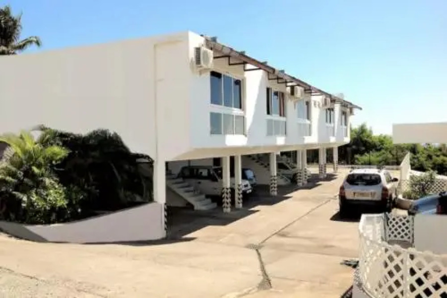 Manureva apartment - near airport Papeete - full equipped A/C - 6 pers