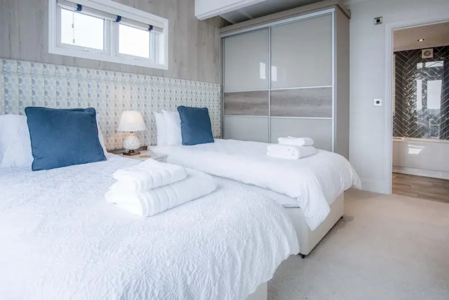 Shearwater 30 - 2 Bedroom Lodge - Summerhill