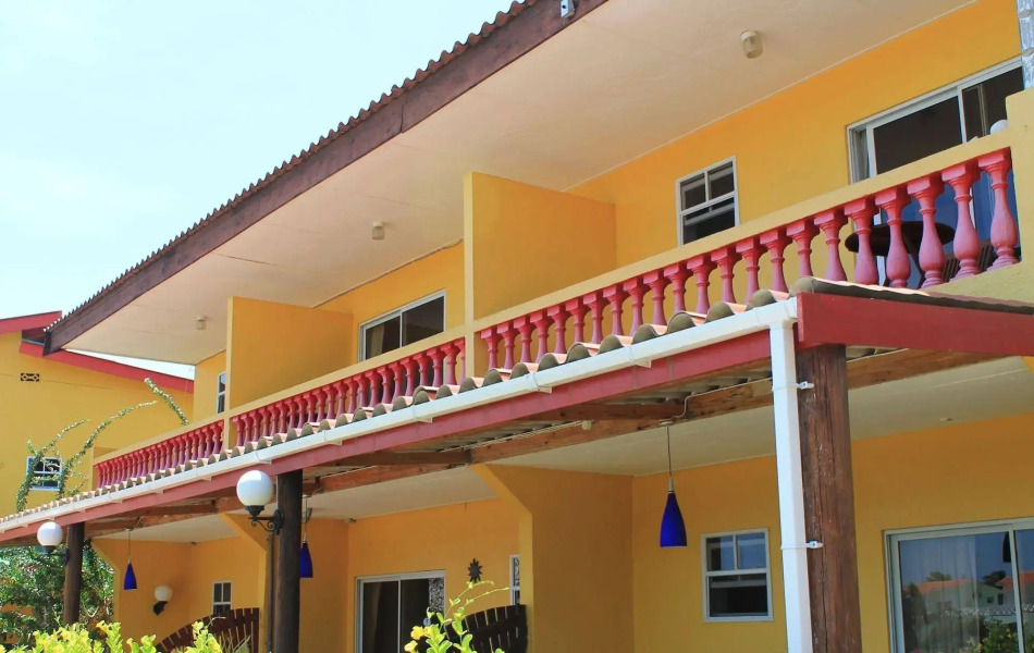 Bahia Apartments & Diving