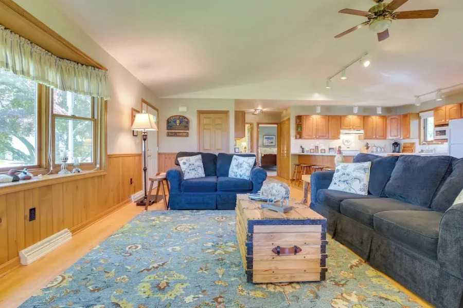 2 Mi to Wineries: Calm Cottage on 90 Acres w/ Barn