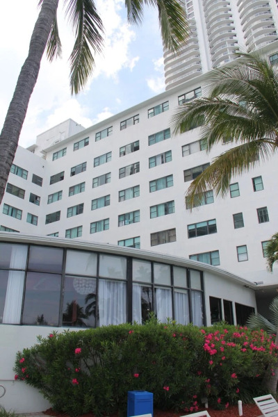 Ocean View Miami Beach Apartment