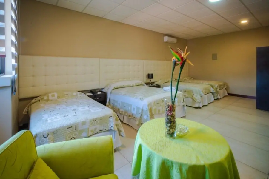 Hotel De Sol